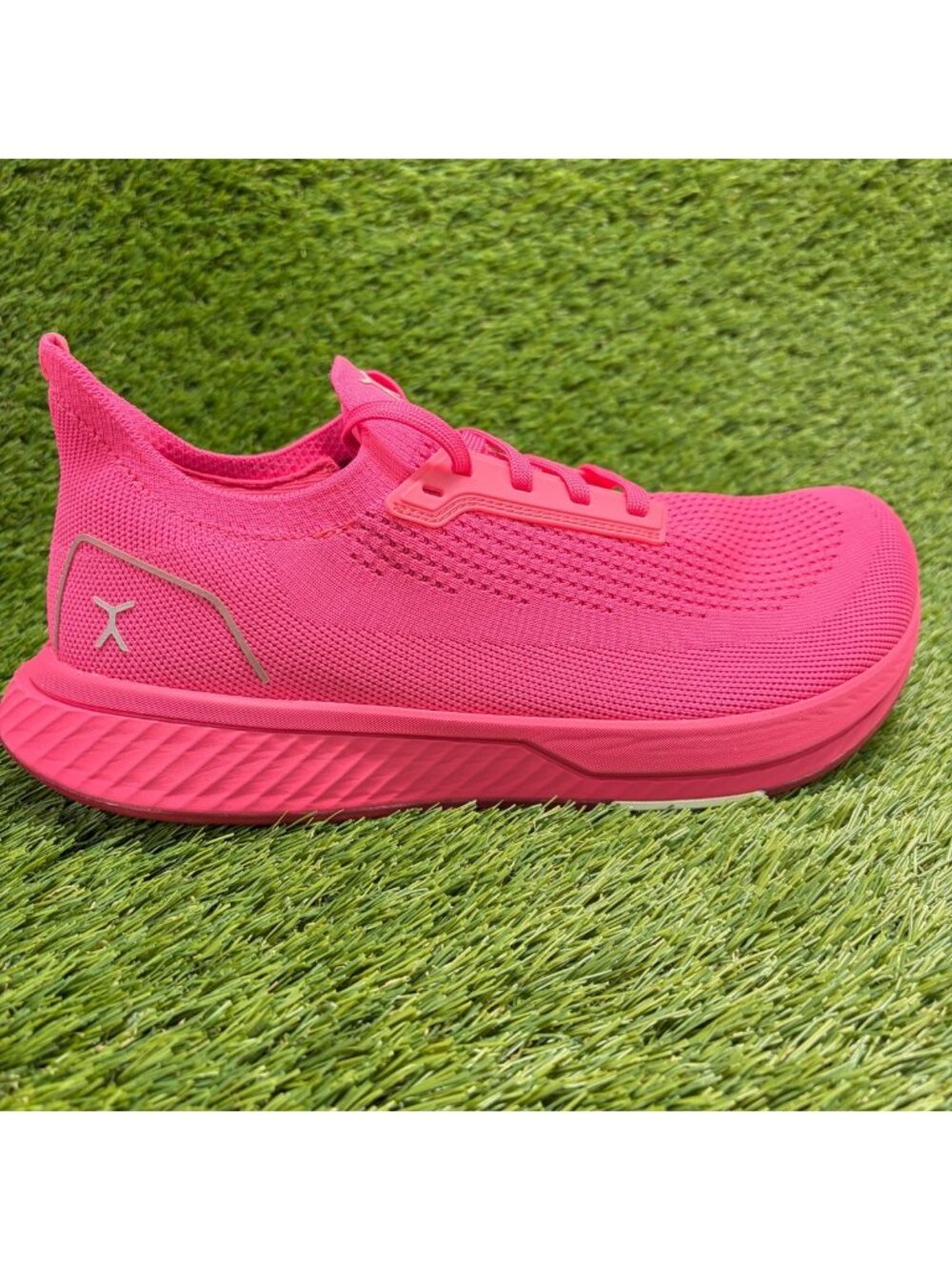 Flux Footwear Adapt Runner Neon Pink Mens Size 10 Athletic Knit Shoes Sneakers